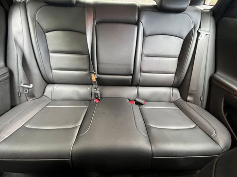 Used 2024 Chevrolet Malibu LT image 38