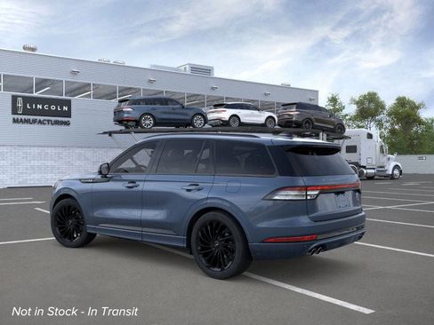 New 2026 Lincoln Aviator Reserve image 4