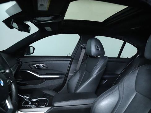 Used 2020 BMW 330i xDrive Sedan w/ Parking Assistance Package image 31