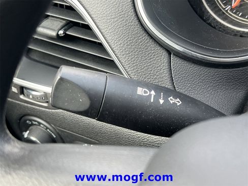 Used 2020 Jeep Cherokee Latitude image 12