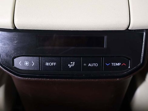 Used 2022 Toyota Highlander Limited image 63