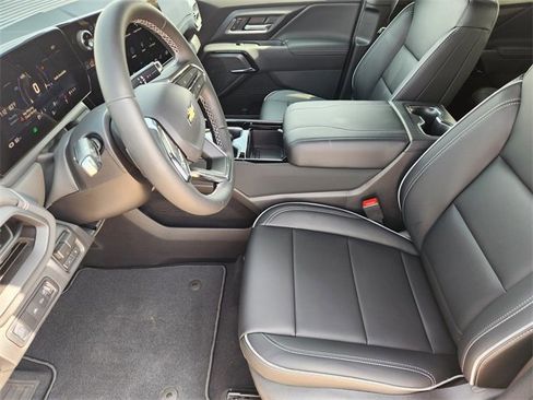 New 2026 Chevrolet Silverado EV LT image 10