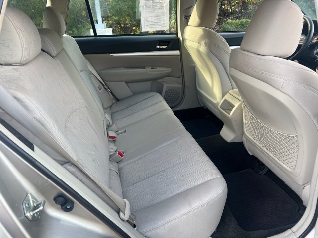 Used 2014 Subaru Outback 2.5i w/ Alloy Wheel Package AWD/4WD image 18