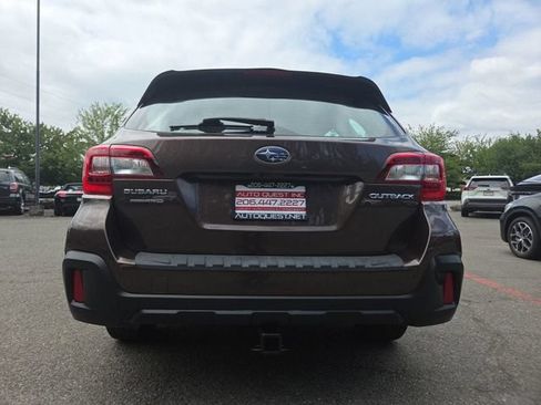 Used 2019 Subaru Outback 2.5i AWD/4WD image 23