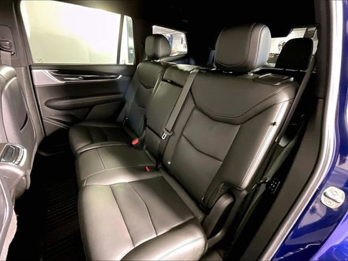 Used 2023 Cadillac XT6 Premium Luxury AWD/4WD image 37