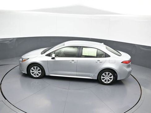 Certified 2024 Toyota Corolla LE AWD/4WD image 39