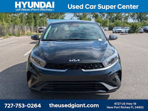 Used 2024 Kia Forte LXS w/ LXS Technology Package FWD image 8