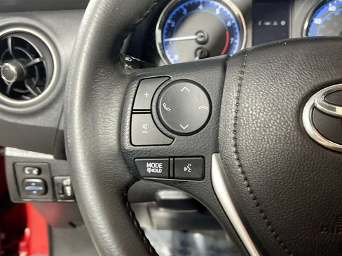 Used 2017 Toyota Corolla SE FWD image 19