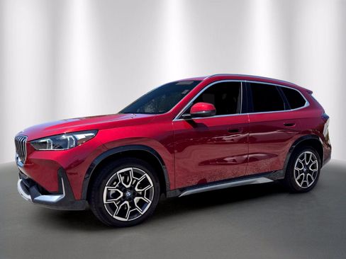 Certified 2026 BMW X1 xDrive28i w/ Technology Package AWD/4WD image 3