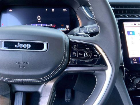 Certified 2023 Jeep Grand Cherokee Overland image 19