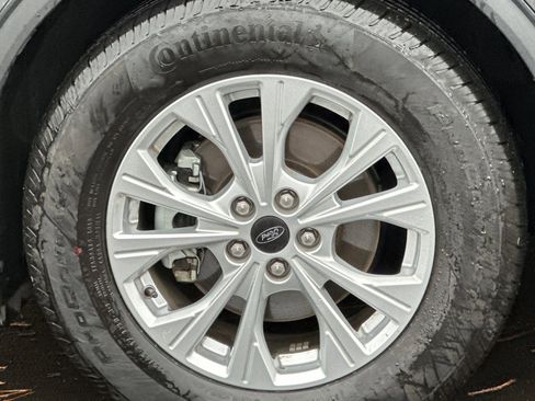 Used 2025 Ford Escape Active image 32