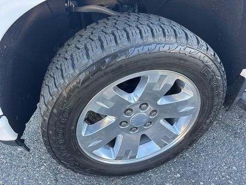 Used 2020 Chevrolet Silverado 1500 High Country w/ Technology Package image 3