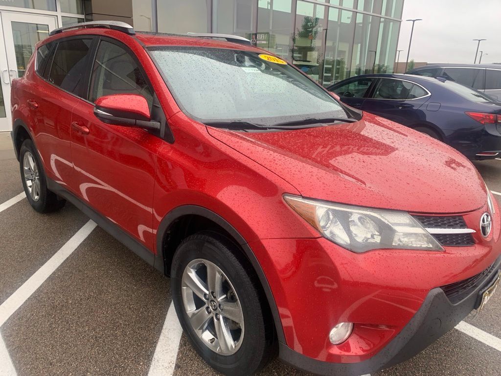 Used 2015 Toyota RAV4 XLE AWD/4WD image 8
