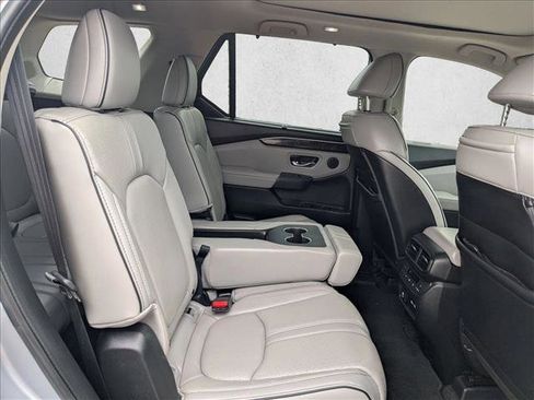 Used 2023 Honda Pilot Elite image 21