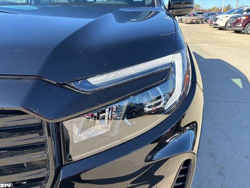 Certified 2023 Honda Ridgeline Black Edition image 9