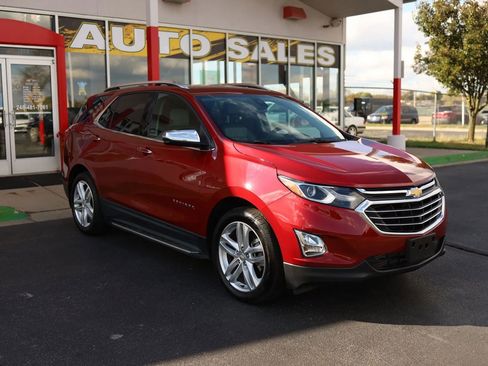 Used 2019 Chevrolet Equinox Premier image 3