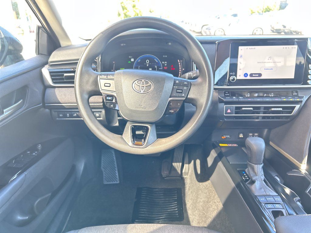 Certified 2025 Toyota Camry LE FWD image 13