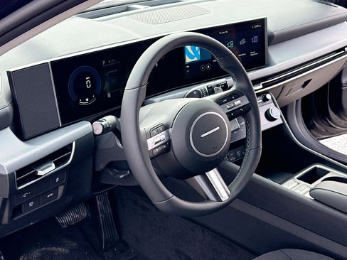 New 2026 Hyundai Sonata SEL FWD image 4