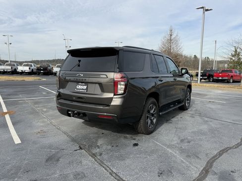 Used 2021 Chevrolet Tahoe Z71 w/ Z71 Signature Package image 8