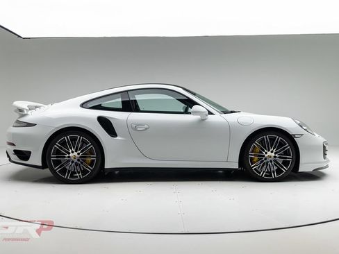 Used 2014 Porsche 911 4 Coupe AWD/4WD image 2
