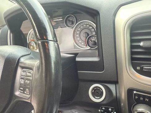 Used 2018 RAM 1500 Big Horn image 28