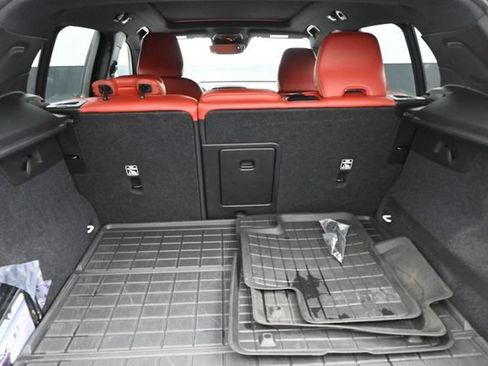Used 2019 Volvo XC40 T5 Momentum AWD/4WD image 29