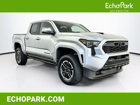 Used 2025 Toyota Tacoma TRD Sport w/ TRD Sport Upgrade Package AWD/4WD image 1
