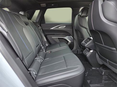 New 2026 Cadillac Lyriq Premium Sport image 15