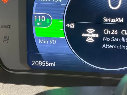 Used 2023 Chevrolet Bolt EUV Premier w/ Super Cruise Package FWD image 22
