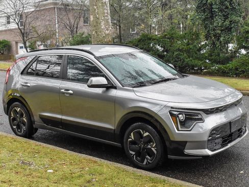 Used 2023 Kia Niro Wind image 12