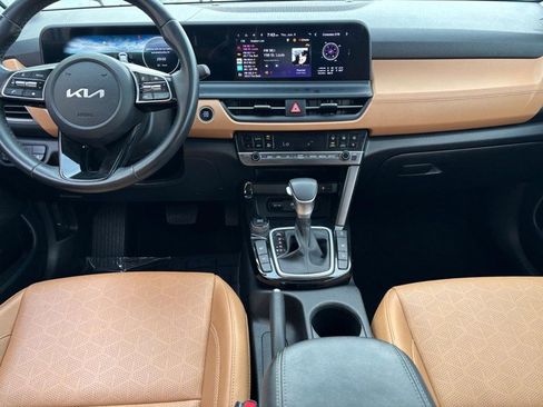 Used 2024 Kia Seltos EX AWD/4WD image 12