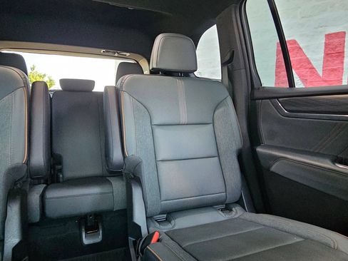 Used 2024 GMC Acadia AT4 w/ Super Cruise Package AWD/4WD image 24