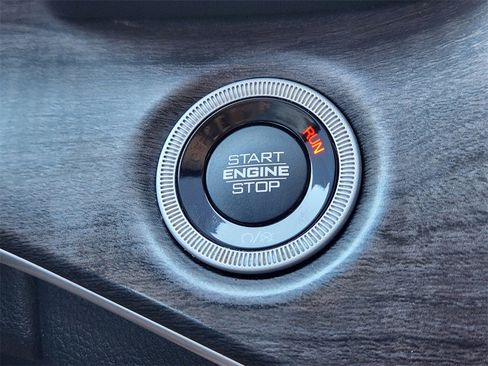 Used 2023 Jeep Grand Cherokee L Limited image 20