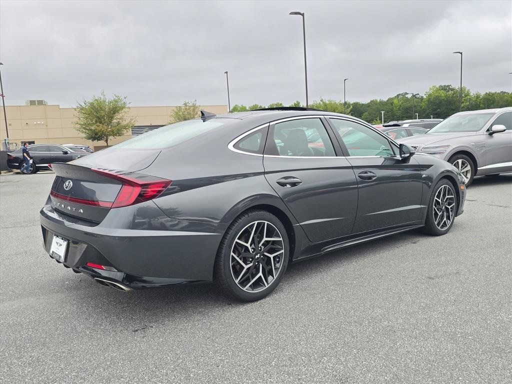 Used 2022 Hyundai Sonata N Line FWD image 3