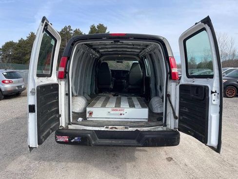 Used 2006 Chevrolet Express 3500 Extended image 23