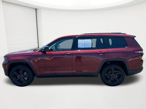 Used 2025 Jeep Grand Cherokee L Altitude AWD/4WD image 8
