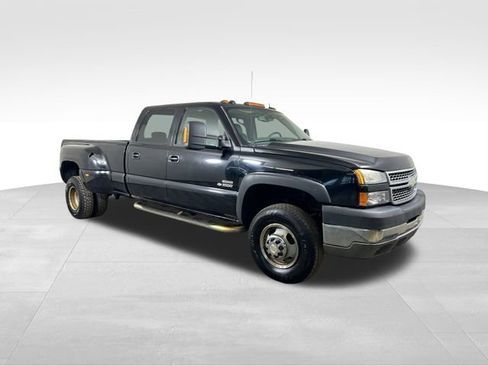Used 2005 Chevrolet Silverado 3500 LT w/ Heavy-Duty Power Package image 8