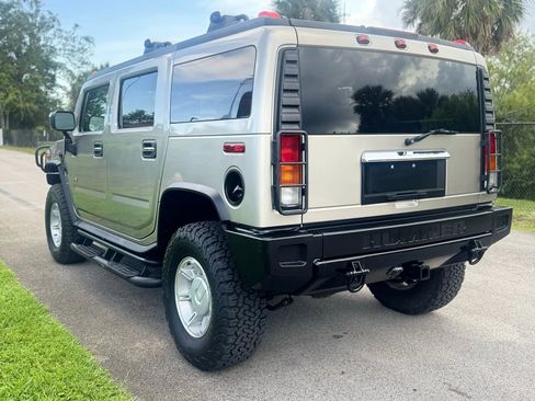 Used 2003 HUMMER H2 w/ Preferred Equipment Group image 12
