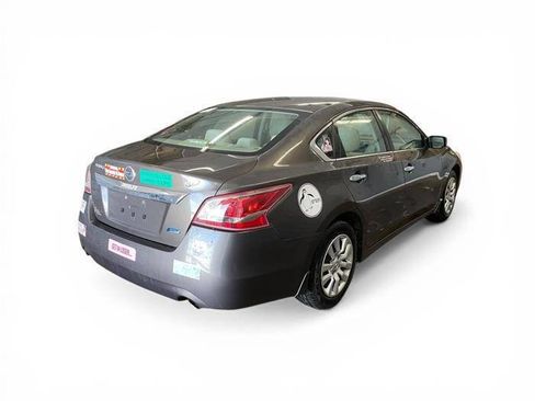 Used 2014 Nissan Altima 2.5 S image 5