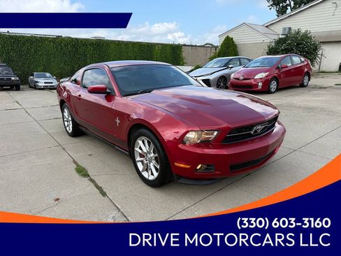 Used 2011 Ford Mustang Premium w/ 202A Rapid Spec Order Code RWD image 1