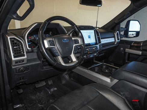 Used 2022 Ford F350 Lariat image 21