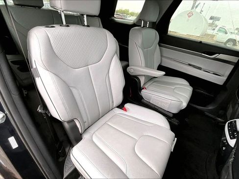 Used 2025 Hyundai Palisade SEL image 36