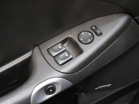 Used 2005 Chevrolet Corvette Coupe w/ Preferred Equipment Group RWD image 18