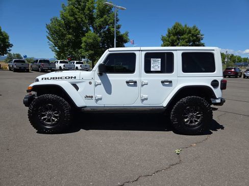 Used 2021 Jeep Wrangler Unlimited Rubicon AWD/4WD image 11