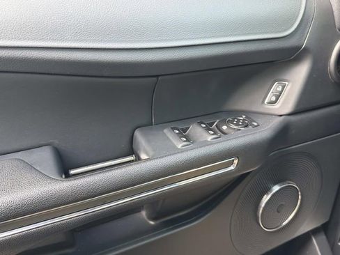 Certified 2022 Ford Expedition XLT image 19