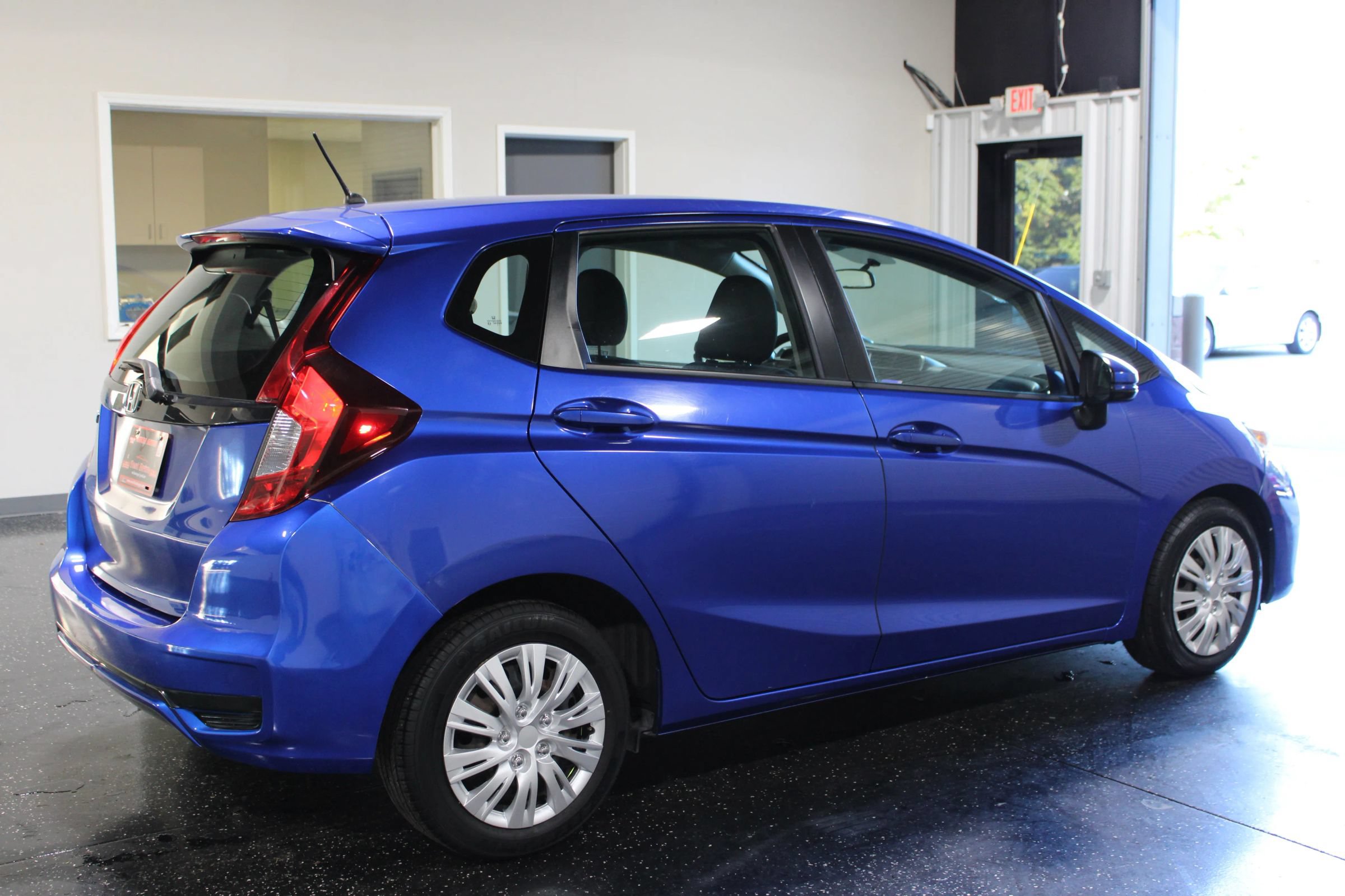 Used 2019 Honda Fit LX image 3