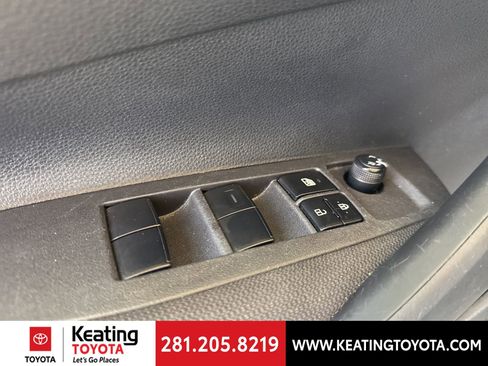 Used 2024 Toyota Corolla LE image 12