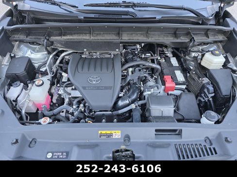 Used 2023 Toyota Highlander XLE FWD image 44