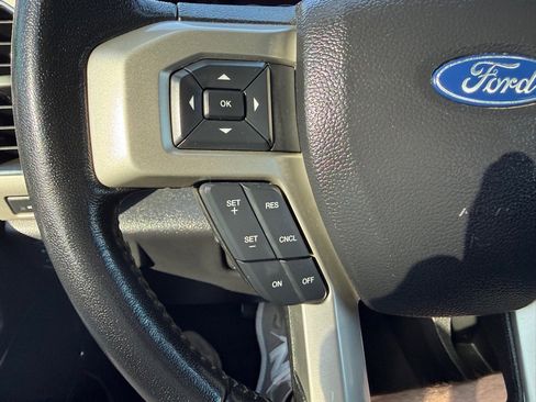 Used 2021 Ford F250 Lariat image 31