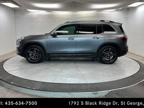 Certified 2026 Mercedes-Benz GLB 250 4MATIC image 2